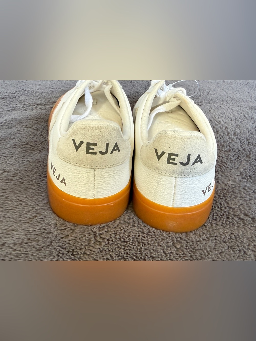 Brand New Never Been Worn Veja Campo Sneakers Size 7 - Picture 5 of 8
